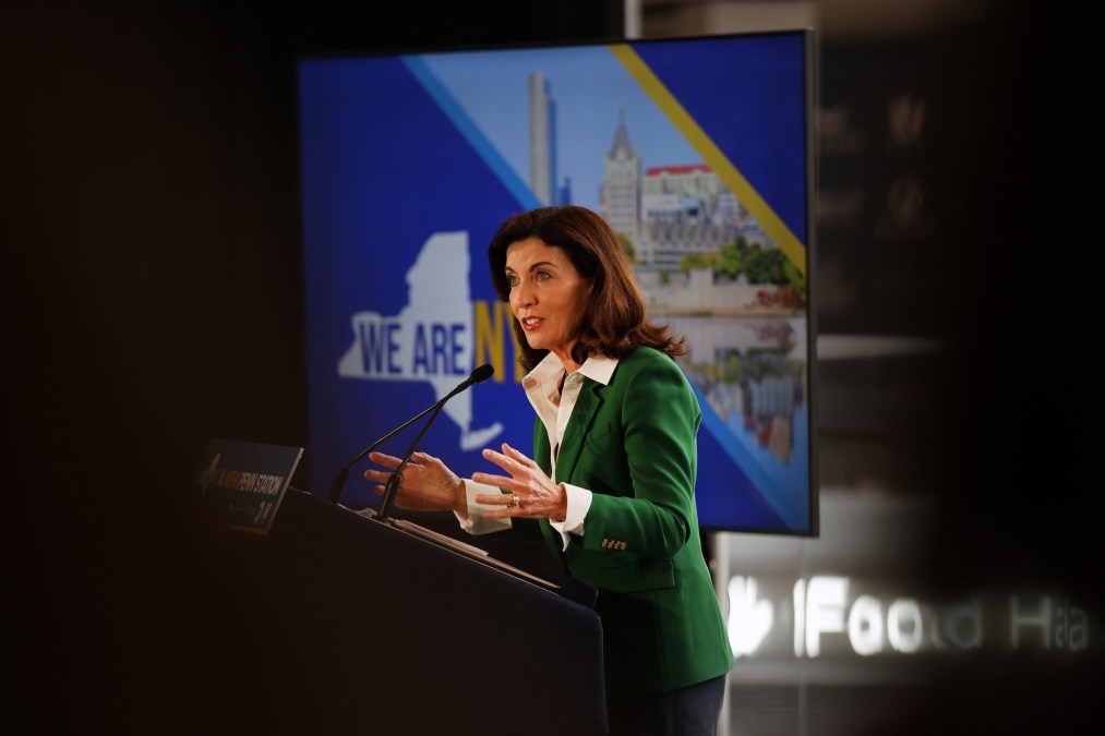 kathy hochul